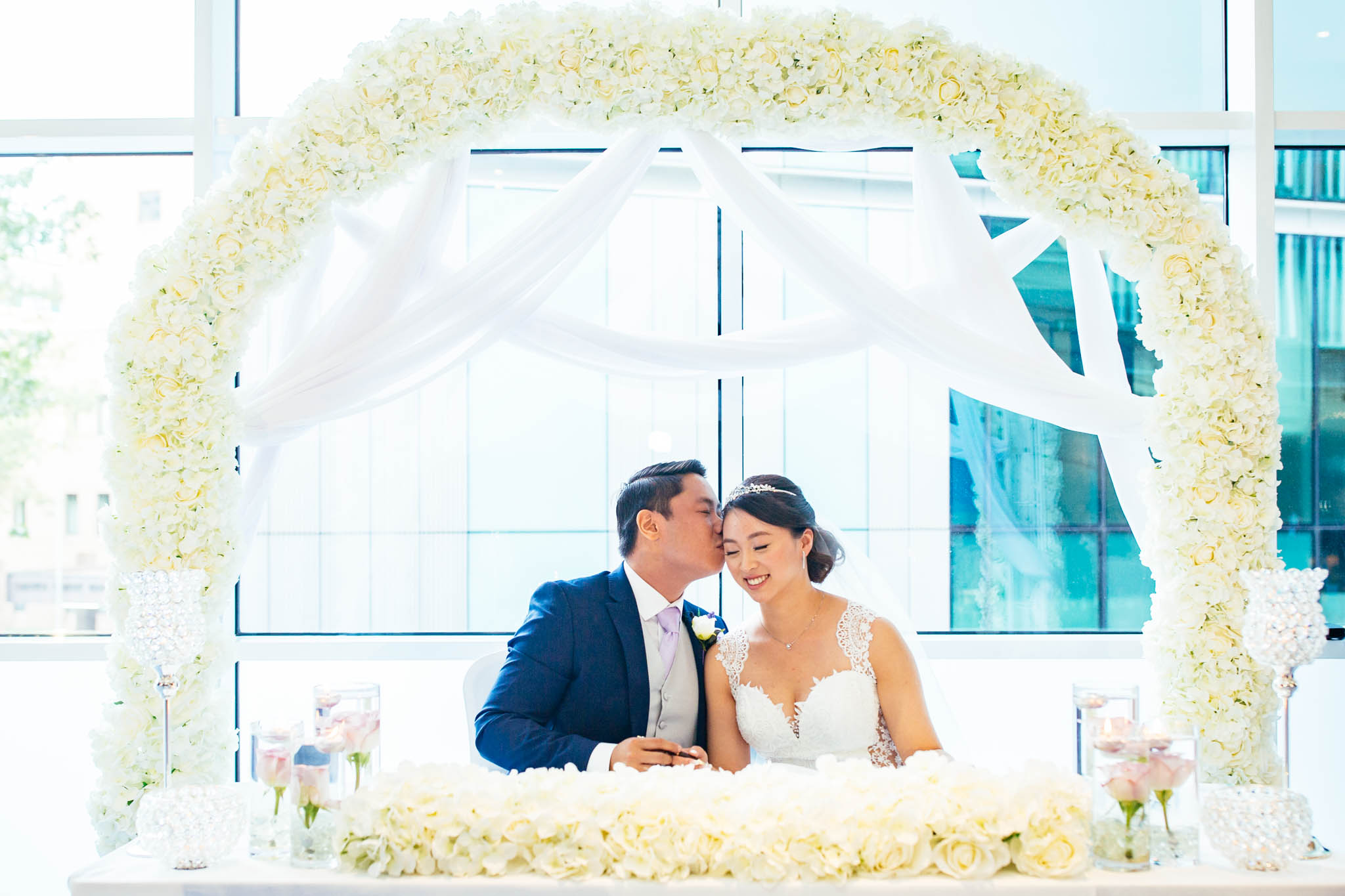 Hilton Tower Bridge: Angel & Phil wedding photos » Valo Studio